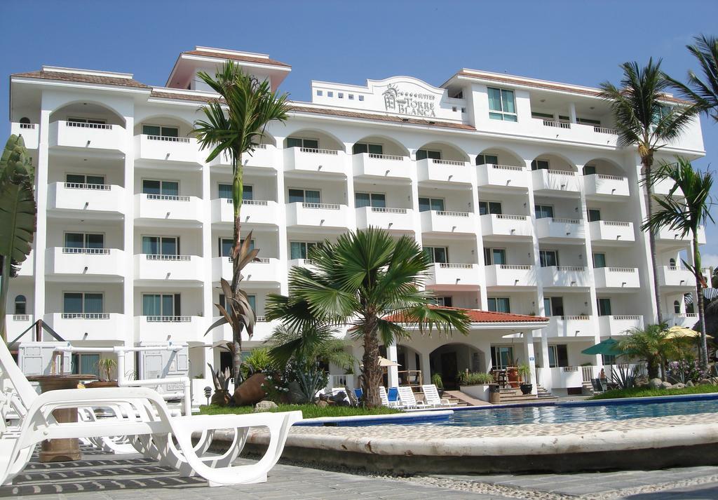 Torreblanca Beach Hotel And Suites Guayabitos - Desayuno Y Comida Incluido Rincon de Guayabitos Eksteriør billede