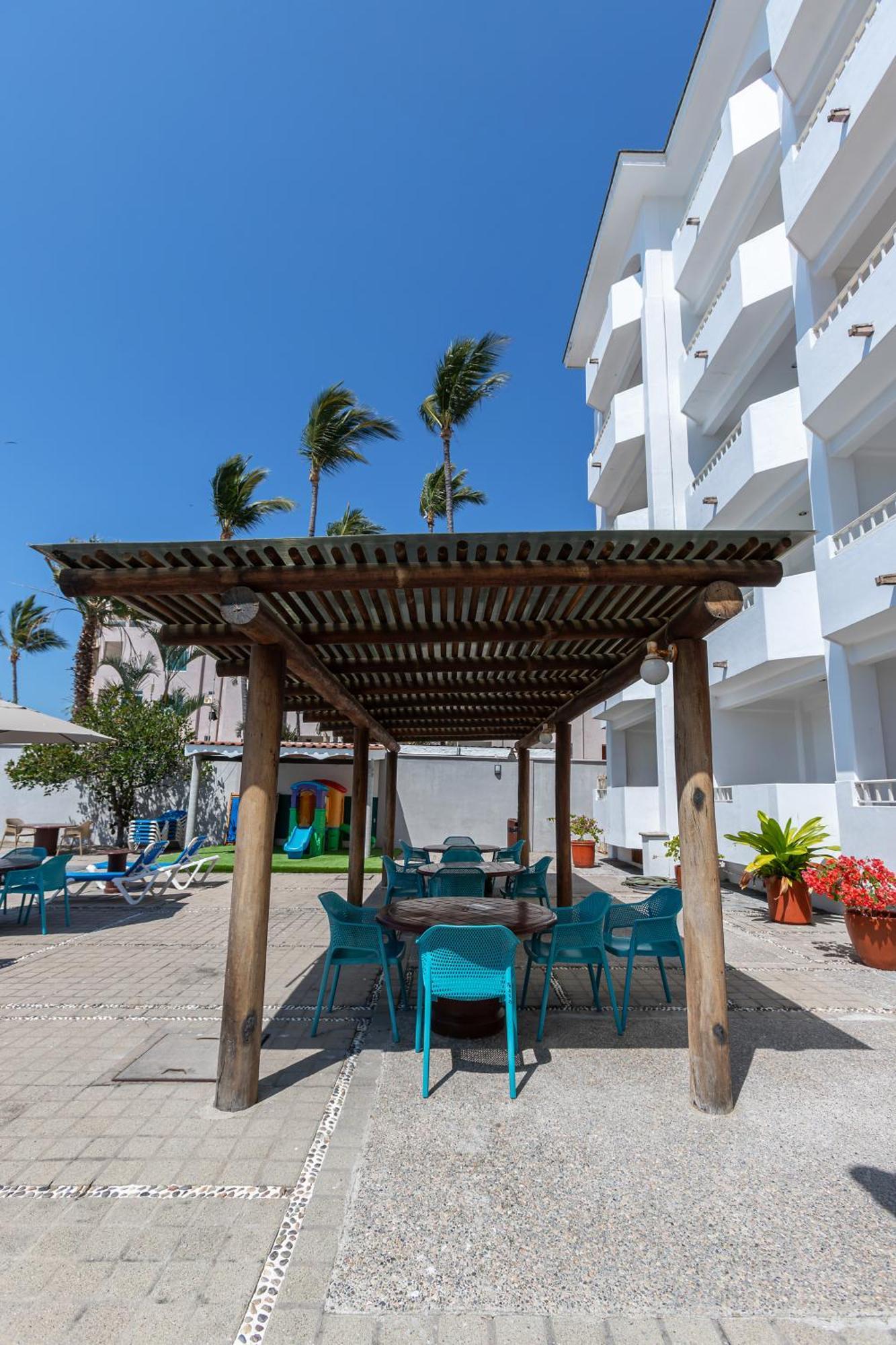 Torreblanca Beach Hotel And Suites Guayabitos - Desayuno Y Comida Incluido Rincon de Guayabitos Eksteriør billede